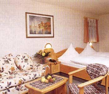 Hotel Gasthof Hirsch Alfdorf Экстерьер фото